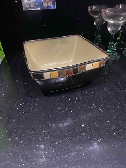 Photo of free Square bowl (SK7 Bramhall) #1