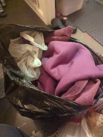 Photo of free Large bag and plastic tub of stuff (Rowditch DE22) #1