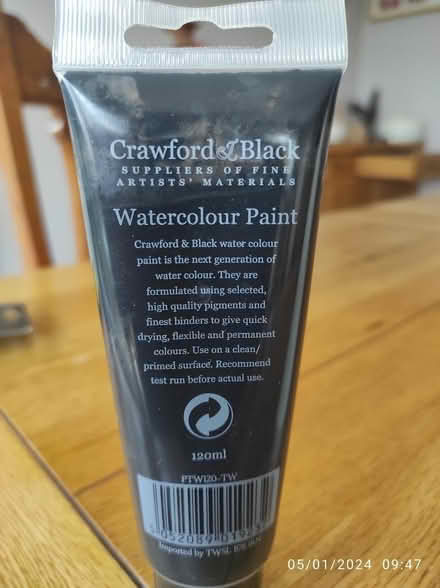 Photo of free Assorted tubes of paint (Chesham HP5) #2