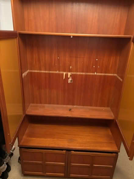 Photo of free Mid Century Unit (Kew Gardens TW9) #2