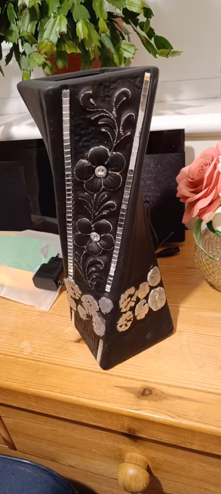 Photo of free Vase (Hillhouse ML3) #1