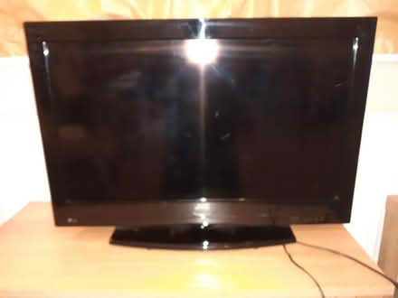 Photo of free 32inch tv (Belper DE56) #3