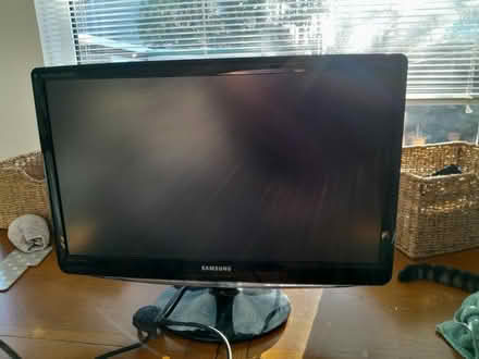 Photo of free Samsung 24inch TV (Bare LA4) #1