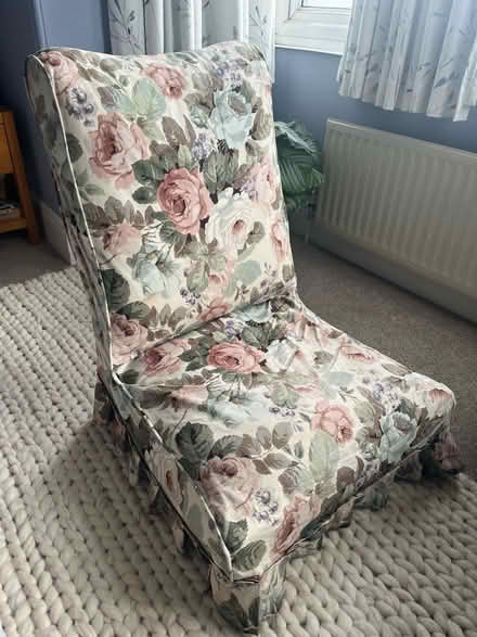 Photo of free Antique chair (EX1) #2