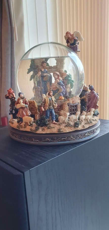 Photo of free Nativity Snow Globe (Duffield DE56) #2