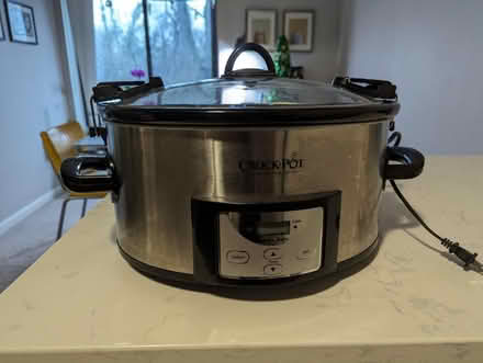Photo of free Crockpot Slowe Cooker (22314) #1