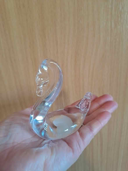 Photo of free Derwent glass Swan ornament (Surrey Heath GU16) #1