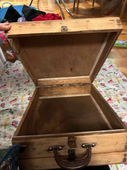 Photo of free Old toolbox (at a guess) (Maiden Erlegh Nature Reserve RG6) #2