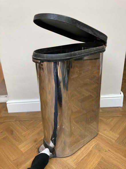 Photo of free Large pedal bin (Caversham Heights RG4) #1