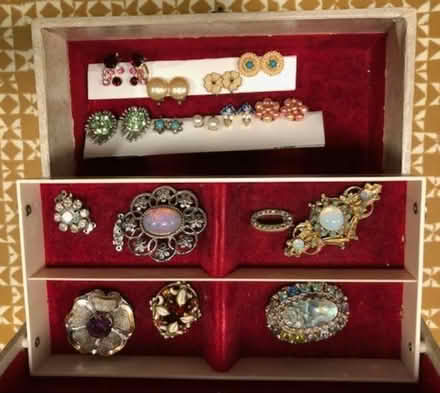 Photo of free Vintage Costume Jewellery (Wheatley OX33) #1