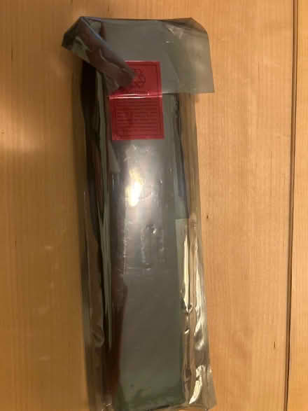 Photo of free HP replacement laptop battery (20009 Adams Morgan) #3