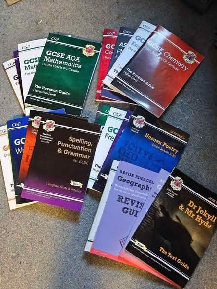 Photo of free GCSE Study guides (Great Holm MK8) #1