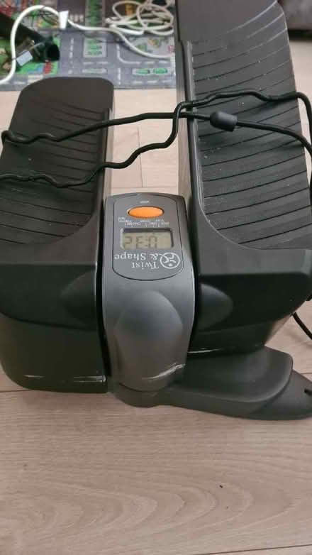 Photo of free Twist and shape machine collection ub6 7eb (Perivale UB6) #2