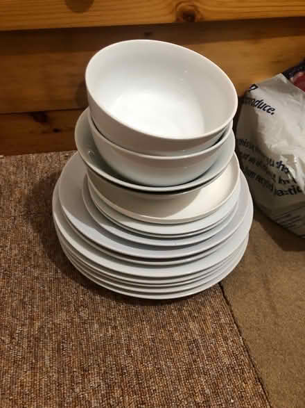 Photo of free Crockery (Round Green LU2) #1