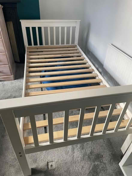 Photo of free Single bed (Winchmore Hill N21) #2