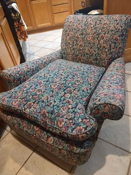 Photo of free Chair and ottoman (Buchanan) #1