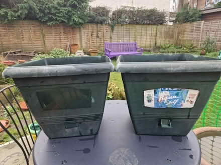 Photo of free Plastic pots with reservoirs (Rusthall, TN4) #2