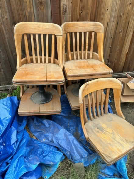 Photo of free Law school chairs (95112) #1
