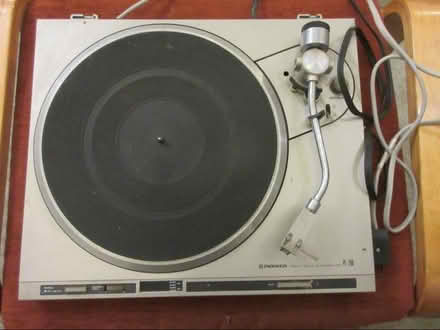 Photo of free Pioneer record deck (Grange Park WA10) #1