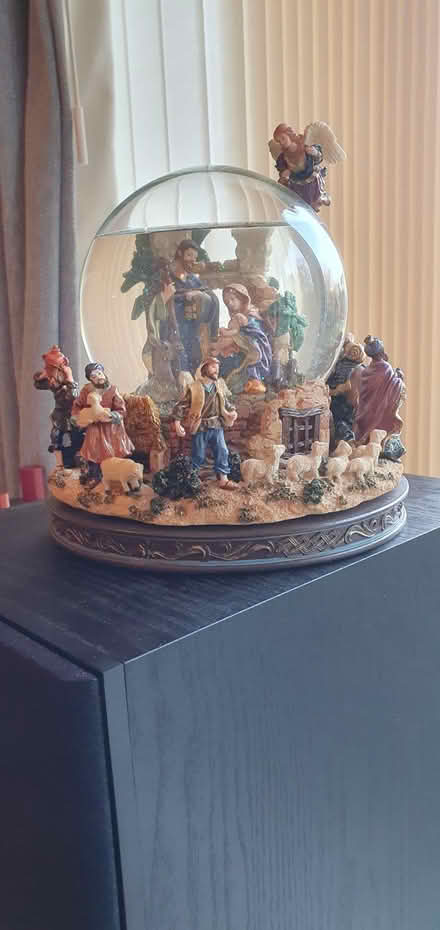 Photo of free Nativity Snow Globe (Duffield DE56) #3