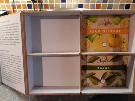 Photo of free Small lidded box (Morden Park) #2