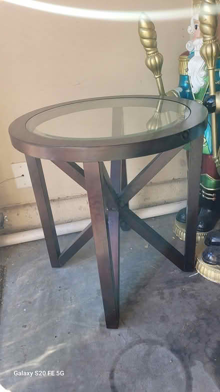 Photo of free Furniture - end table (Racetrack and Newport 89015) #1