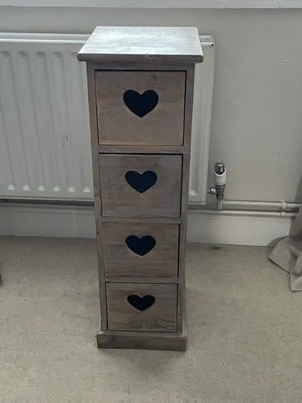 Photo of free Small chest of drawers (RH2 Reigate) #1