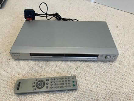 Photo of free DVD player (Solihull, B90 4) #1