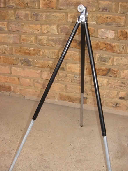 Photo of free camera tripod (Langley Slough SL3) #1