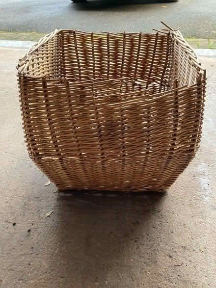 Photo of free Wicker basket (Solihull, B90 4) #1