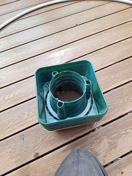 Photo of free Self watering tomato planter x4 (Hibaldstow) #1
