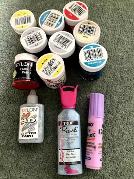 Photo of free Fabric paints, assorted (Cam GL11) #1
