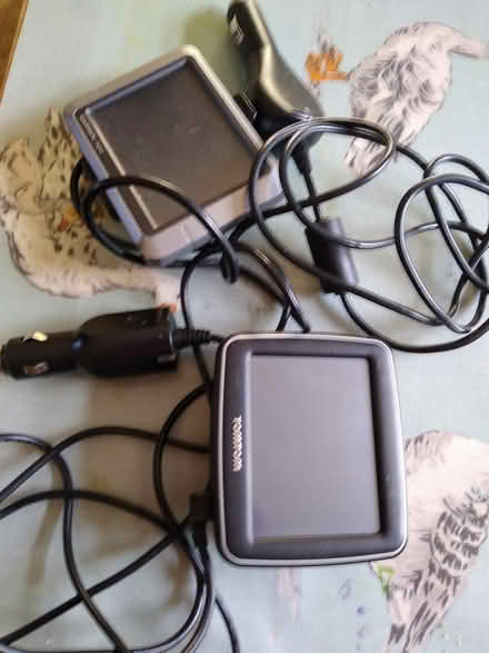 Photo of free 2 old satnavs (Melksham forest area) #1