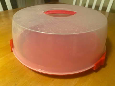Photo of free Cake carrier (Hurlstone Park) #1
