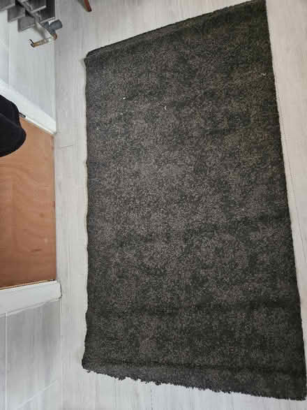 Photo of free Dark grey rug (Thamesmead, SE28) #1
