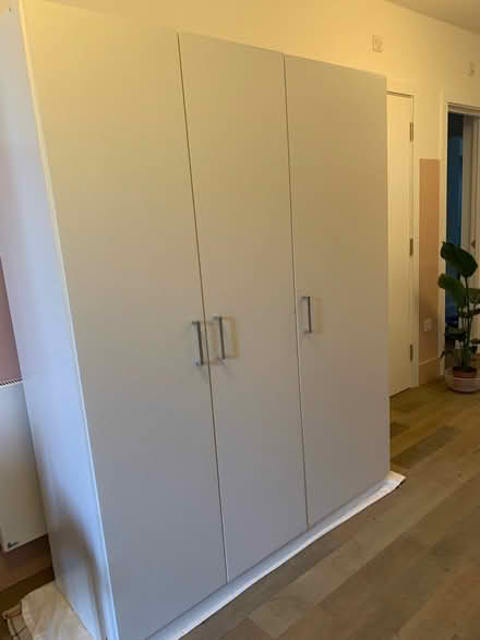 Photo of free Large wardrobe (Banstead) #1
