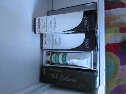 Photo of free Artist's oil paints (Top Amersham HP6) #2