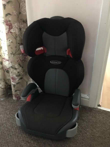 Photo of free graco car seats (Bank Lane BL0) #1