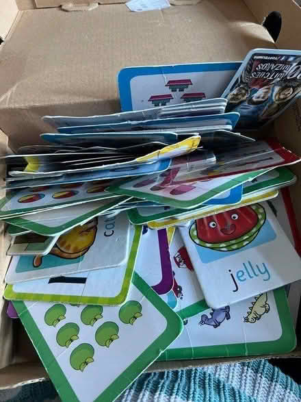 Photo of free Box of flash card (croydon) #1