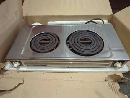 Photo of free 2 Plate Portable Electric Cooker (Croydon CR7 postcode) #1