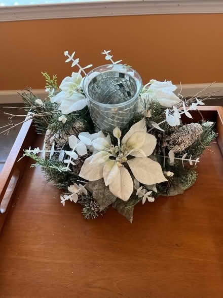 Photo of free Christmas centerpiece (Cambridge MD.) #1