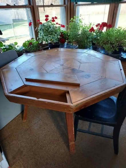 Photo of free Antique pine game table (Niagara Falls, NY (LaSalle)) #2