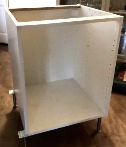 Photo of free Kitchen cupboard, floor-standing (Rodborough GL5) #3