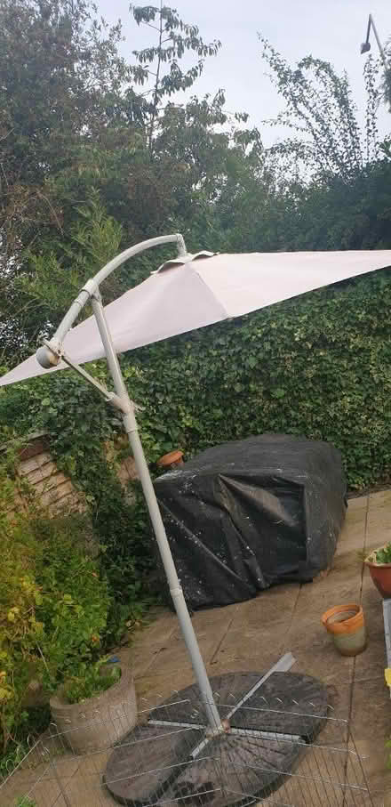 Photo of free Cantilever Garden Umbrella (Preston PR5) #2