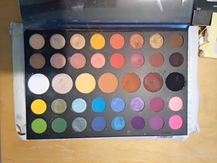 Photo of free Make-up (AB15) #2