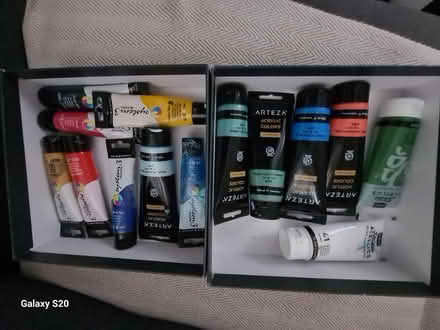 Photo of free Small easel/ canvas/ paints (Woolwich Arsenal) #2