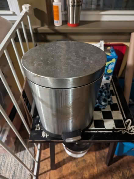 Photo of free Small metal trash can (Brookfield) #1