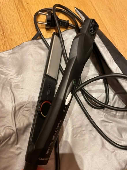 Photo of free Carmen hair straightner (SW16) #2