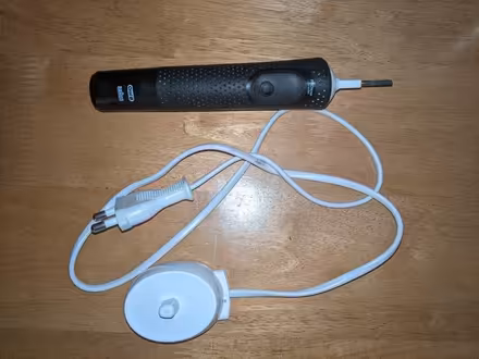Photo of free OralB pro timer electric toothbrush (E9) #1