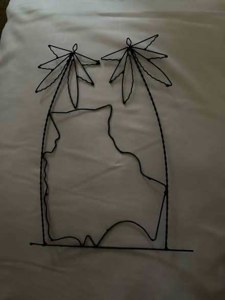 Photo of free One metal outline (Cary near Reedy Creek schools.) #2
